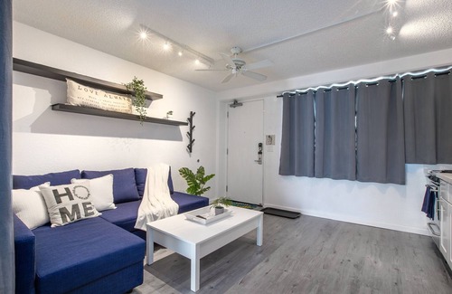 Diamond Head - Kapahulu - St. Louis House | ★ Oasis Luxury Condo, Steps away from the beach 🏖