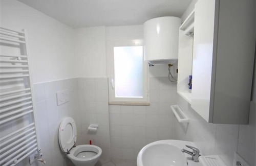 Tirrenia Apartment | Oasis news with private garden