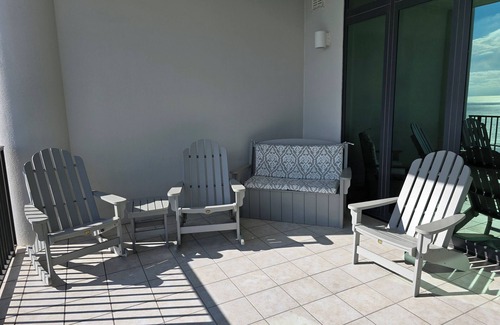 Orange Beach Condo | Oasis Resort amenities are tops! Condo has only5 star reviews & local owners!