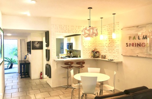 Palm Springs Condo | OASIS RESORT Remodeled Condo has 2 King suites, pools, tennis, pickleball & more