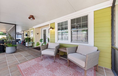 Del Rio House | Oasis with Pool and Bath- Privacy and Comfort