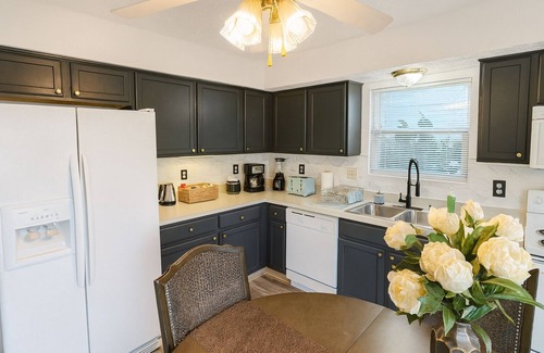 Columbus House | Oasis: Your Beautiful Single-family Home