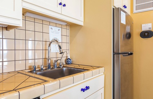 Paso Robles Apartment | Oaxaca en Los Robles - Views, King bed, EV charger, 5 min to Downtown