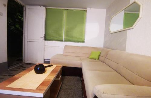 Novi Sad Apartment | Oaza