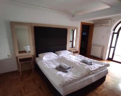 Petrovaradin Villa | Oaza Vila Zmajevo