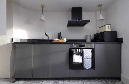 New Town Apartment | Observatory House & Apartment