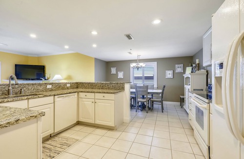 Midtown Ocean City Condo | Ocean Bliss 301 - Beautifully Updated - Only 1 Block from the Beach