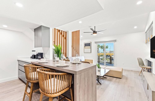 Silver Sands Apartment | Ocean Breeze 3D | 1 Bed, 1 Bath