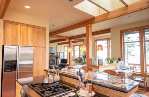 Port Angeles House | Ocean Cove Retreat