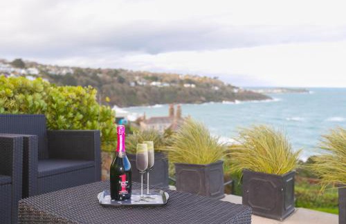 Carbis Bay Apartment | Ocean Edge