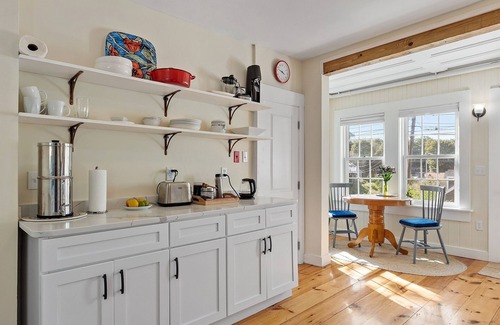 Gloucester House | Ocean Escape in Historic Lanesville – Steps from Lanes Cove