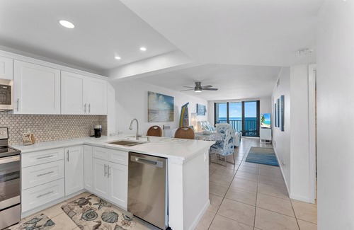 Hutchinson Island South Condo | Ocean front 2-bedroom 2 bath condo, spectacular views, fully furnished