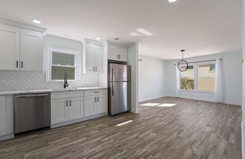 Ortley Beach Condo | Ocean Front: 3 Bedrooms, 3 Bathrooms at Beach Entrance Pet Friendly
