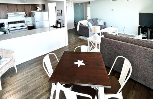 North Ocean City Condo | Ocean-Front Bldg. Cond w Stunning Ocean & Bay Views,Amenities,& Fireworks!