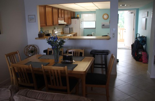 Hutchinson Island South Condo | Ocean Front Condo on Hutchinson Island with Fantastic Beach Views and Access