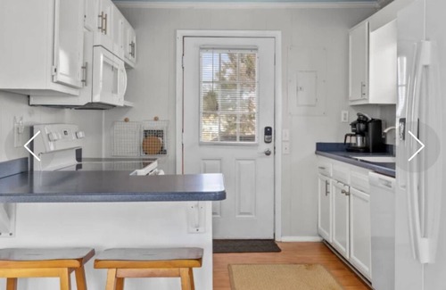 Long Beach Cottage | Ocean front cottage