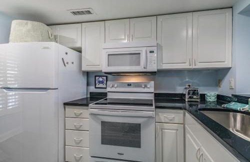 Oceanmarsh Subdivision House | Ocean Front D-Building - POOL ACCESS AND OCEAN VIEWS!