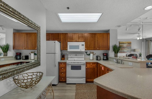 Destin Condo | Ocean Front Destin Condo, Beach Service Included Summer 2025, Newly Redecorated