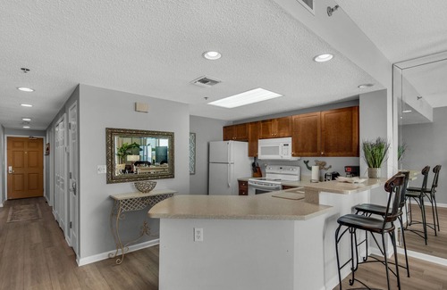 Destin Condo | Ocean Front Destin Condo, Beach Service Included Summer 2025, Newly Redecorated