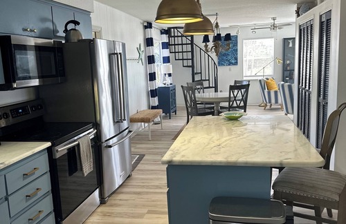 Pine Island House | Ocean Front House, GulfViews, Sunset, Dolphins, Pine Island, Tampa, Orlando