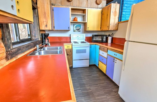 Yachats House | Ocean Front Log Home on a Sandy Beach, Private! Dog Friendly!
