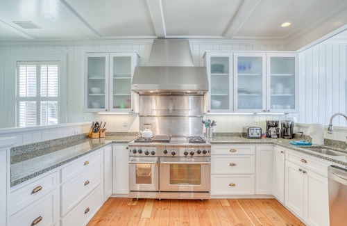 Lincoln Beach House | Ocean Front Luxury Home in Bella Beach, Steps From Beach, High End Amenities!