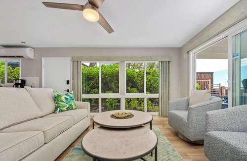 Kailua-Kona Condo | Ocean Front! Stunning Remodel in 2024! 102 Kona Riviera