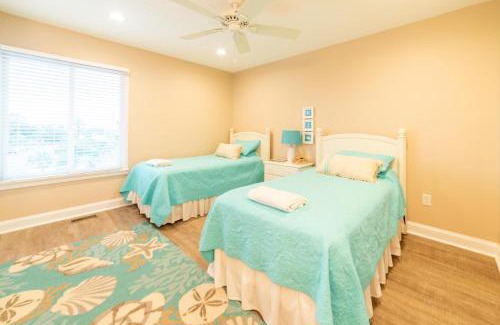 Oceanmarsh Subdivision House | Ocean Front - Two Bedroom Villa in the D Building - New Decks!