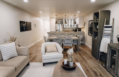 Pacific Beach Condo | Ocean Front White Water Unbstructed Views, Steps to the Sand
