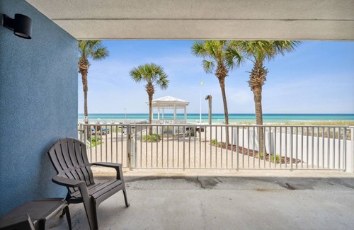 Fort Bay House | Ocean/Gulf View Beach Walkup Emerald Suite at Sugar Sands Beachfront Hotel