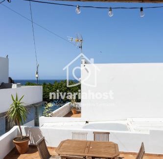 Tacoronte House | Ocean House El Pris, by Nivariahost