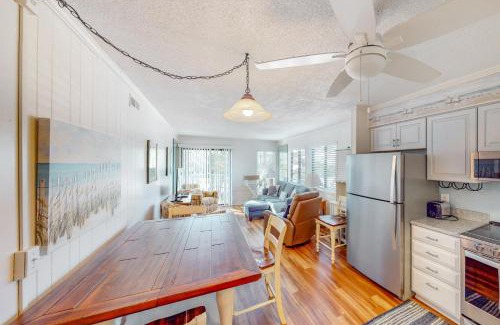 Ocean Isle Beach Apartment | Ocean Isle Retreat