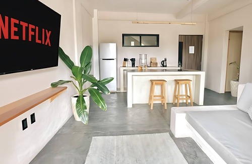 Santa Maria Apartment | Ocean Loft|King|Terrace|Daily Clean|AC