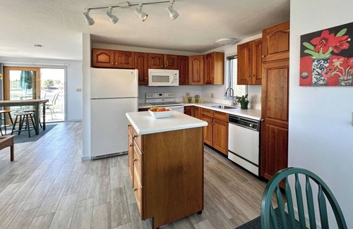 Ocean Park House | Ocean Park private whole house A/C: 3BR/2BA+4th sleep area 1000 ft beach & town