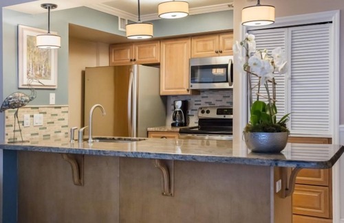 Tavernier Apartment | Ocean Pointe Resort by Interhome