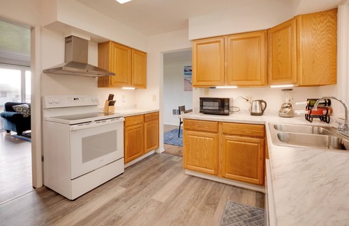 Brookings House | Ocean & Sunset Views: Brookings Home Near Town!