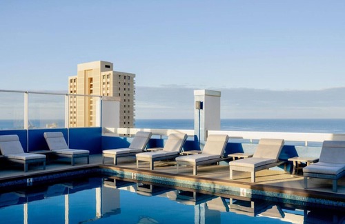 Diamond Head - Kapahulu - St. Louis Apartment | Ocean View 1 BR Corner Condo Mins to Waikiki Beach