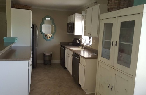 Satellite Beach Condo | Ocean view 1st floor 2-bedroom condo in desirable Satellite Beach.
