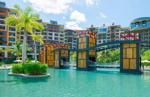 Punta Sam Villa | Ocean View 2Bd/3Ba Penthouse w/Kit -Resort on the Beach with Pools, Spa and More