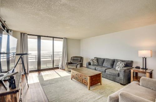 Daytona Beach Apartment | Ocean-View Balcony Daytona Beach Family Getaway!