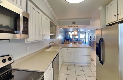 Butler Beach Condo | Ocean View Condo-Balcony, Resort Pools, Hot Tub + Beach Access