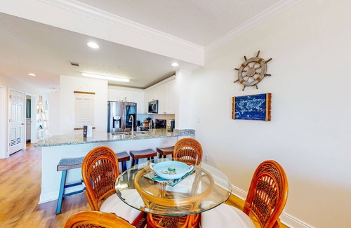 Mexico Beach Condo | Ocean view condo with central AC, WiFi, washer/dryer, access to pool, hot tub
