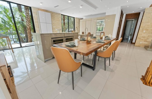 Northeast Miami Villa | Ocean View, Miami Beach, Brickell, pool, Biscayne bay, Basketball, mini golf,