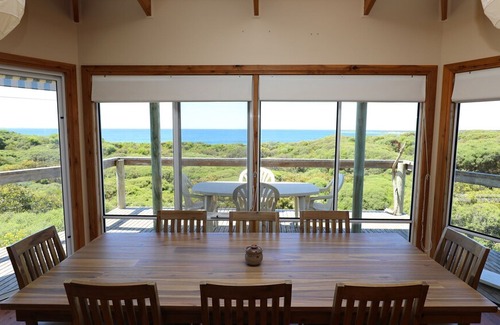 Newland House | Ocean View overlooking Vivonne Bay