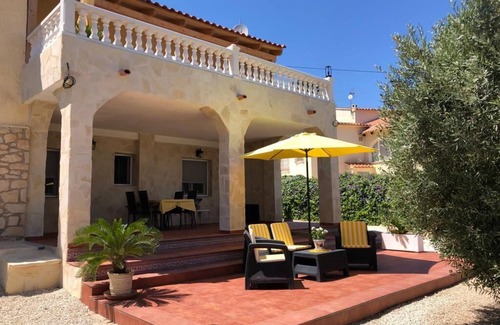 Calpe House | Ocean view, pool and Spanish sun. What more could you want?