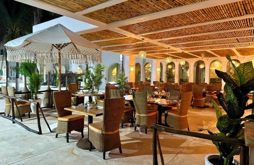 Manzanillo Apartment | Ocean View, Terrace and Swimming Pools