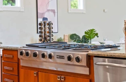 La Jolla Mesa Villa | OCEAN View Villa w/ Hot-tub, Pool, Fireplace