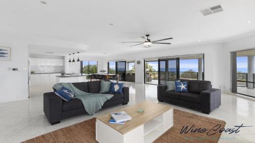 Seaford House | Ocean Views and Vineyards by Wine Coast Holiday Rentals