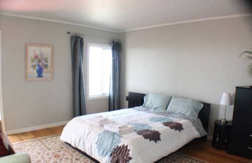 Outer Sunset House | Ocean Views, Golden Gate Park, Lovely 2 BR Coastal Home