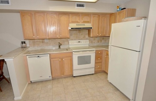 Sea Isle City Condo | Ocean views in the heart of town just steps to the beach.